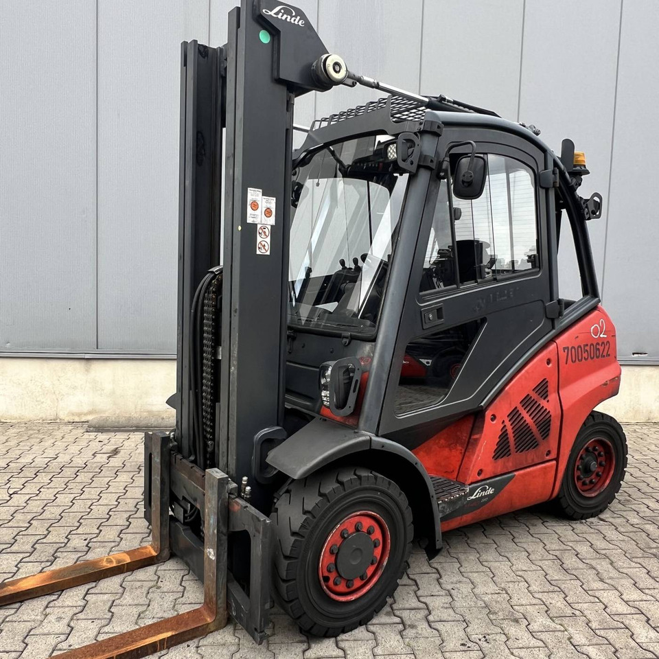 Linde H40D (394-02) EVO - Xe nâng diesel: hình 1 Linde H40D (394-02) EVO - Xe nâng diesel: hình 1