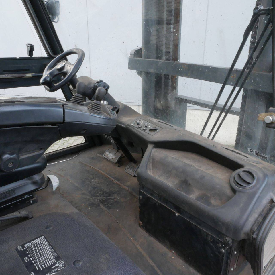 Linde H80D/900 (396-02) - Xe nâng diesel: hình 4 Linde H80D/900 (396-02) - Xe nâng diesel: hình 4
