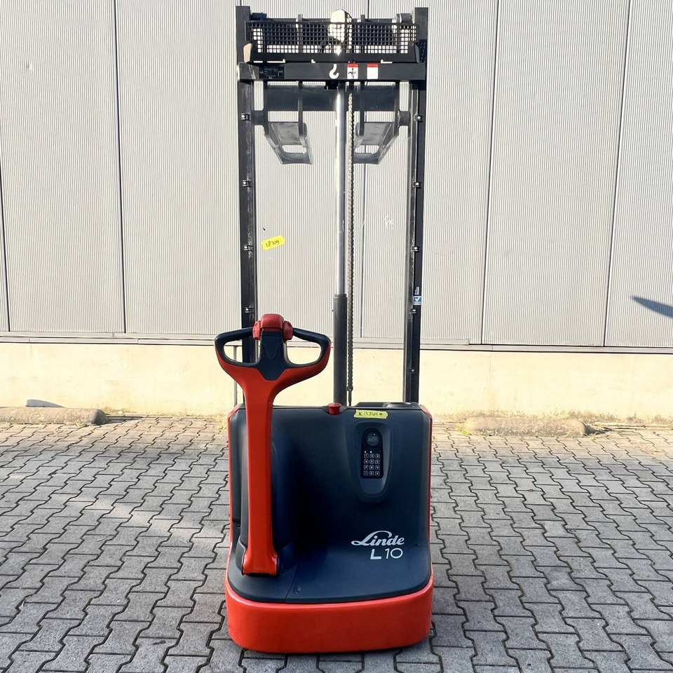 Linde L10 (1172) - Máy xếp chồng: hình 2 Linde L10 (1172) - Máy xếp chồng: hình 2