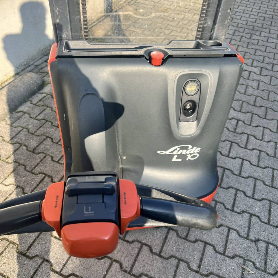 Linde L10 (1172) - Máy xếp chồng: hình 5 Linde L10 (1172) - Máy xếp chồng: hình 5