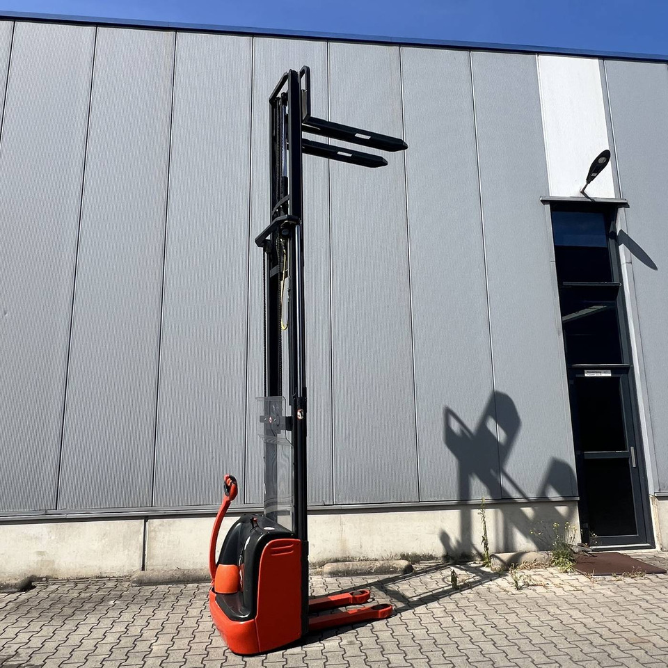 Linde L12 (379) - Máy xếp chồng: hình 5 Linde L12 (379) - Máy xếp chồng: hình 5