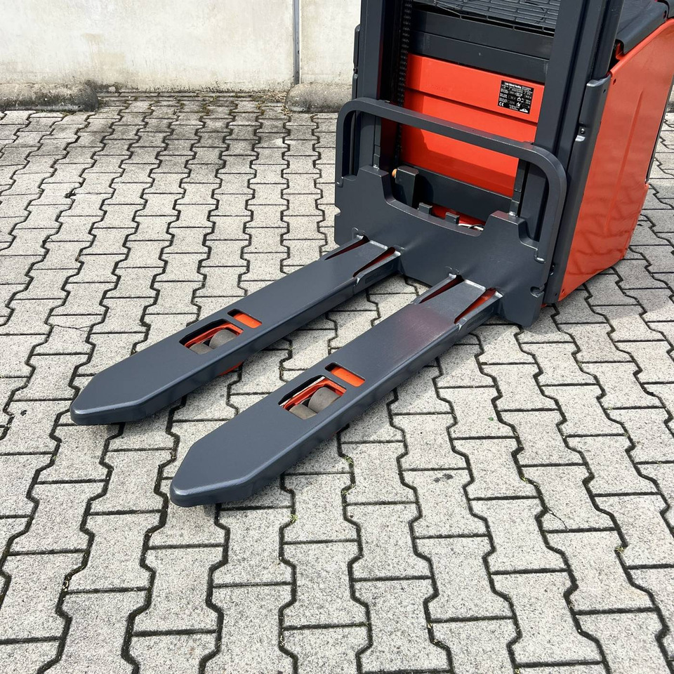 Linde L16 (372) - Máy xếp chồng: hình 4 Linde L16 (372) - Máy xếp chồng: hình 4