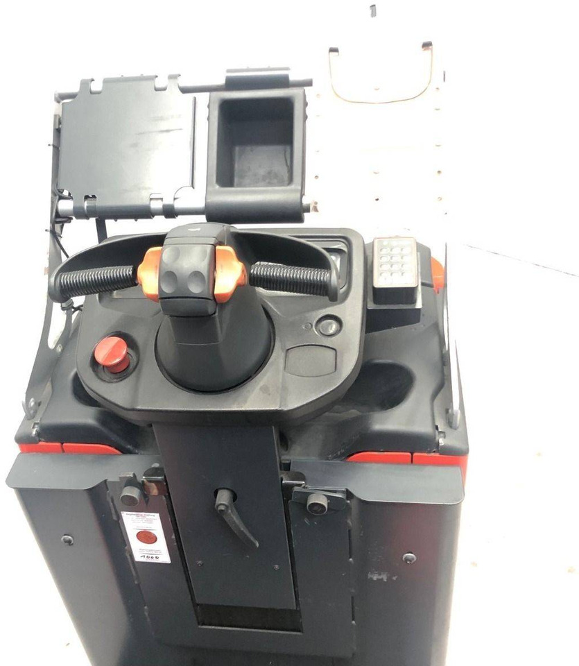 Linde P50C (1190) - Xe cày kéo: hình 4 Linde P50C (1190) - Xe cày kéo: hình 4