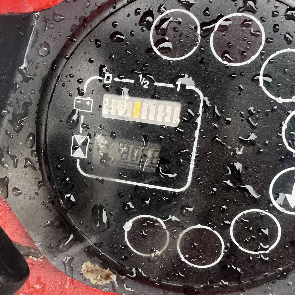Linde P60Z (126) - Xe cày kéo: hình 5 Linde P60Z (126) - Xe cày kéo: hình 5