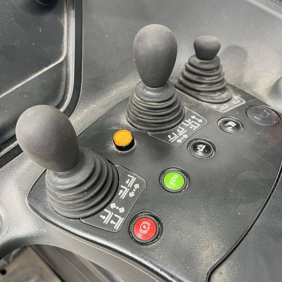 Linde R20 HD (1120) - Xe tải tiếp cận: hình 4 Linde R20 HD (1120) - Xe tải tiếp cận: hình 4