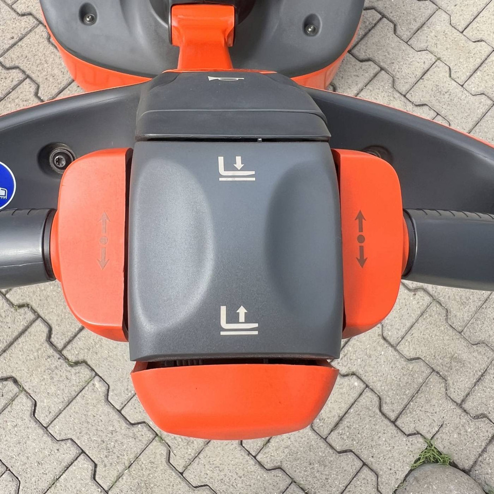 Linde T16 (1152) - Xe tải nâng pallet: hình 4 Linde T16 (1152) - Xe tải nâng pallet: hình 4