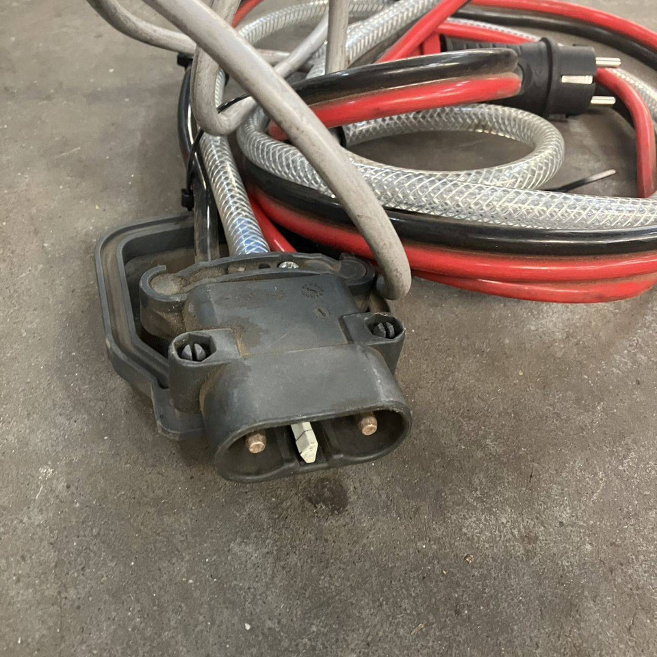 Hawker E24V/30A - Phụ tùng cho Thiết bị xử lý vật liệu: hình 4 Hawker E24V/30A - Phụ tùng cho Thiết bị xử lý vật liệu: hình 4