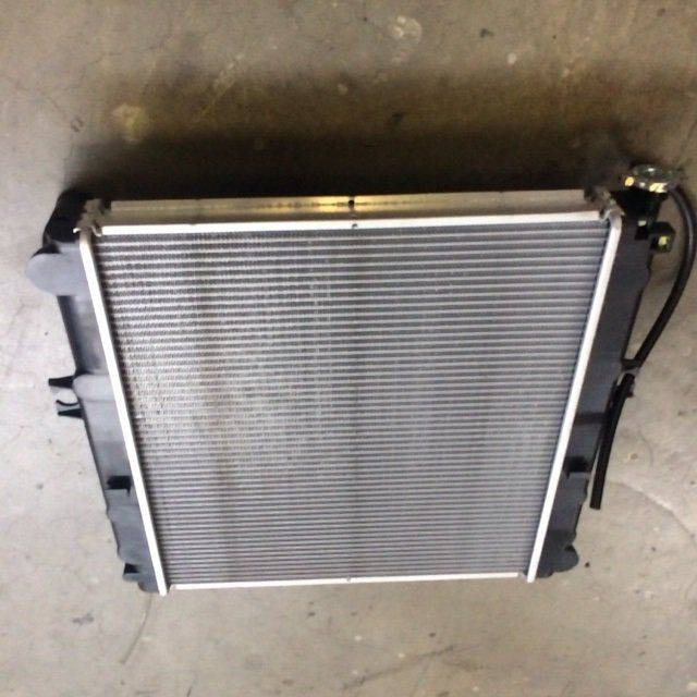 Radiator for Caterpillar - Bộ tản nhiệt cho Thiết bị xử lý vật liệu: hình 3 Radiator for Caterpillar - Bộ tản nhiệt cho Thiết bị xử lý vật liệu: hình 3