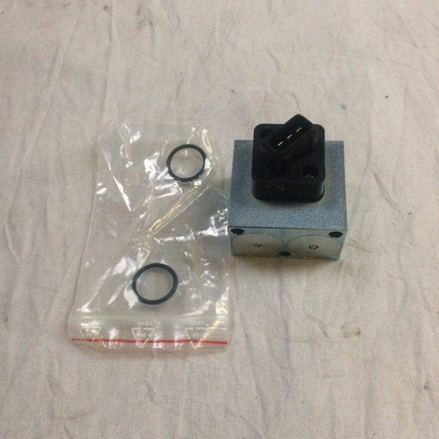 Solenoid,24 VDC / 35,1 OHM / for Caterpillar NR14K - Van thủy lực cho Thiết bị xử lý vật liệu: hình 1 Solenoid,24 VDC / 35,1 OHM / for Caterpillar NR14K - Van thủy lực cho Thiết bị xử lý vật liệu: hình 1