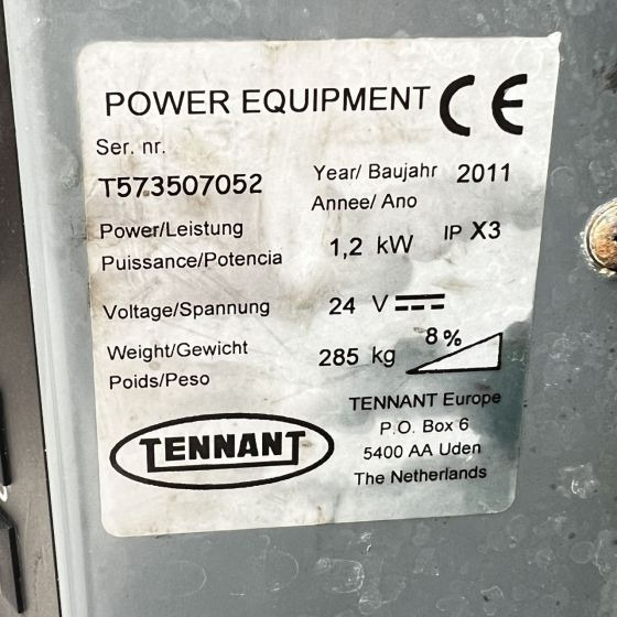 Tennant T5 - Máy chà sàn: hình 2 Tennant T5 - Máy chà sàn: hình 2