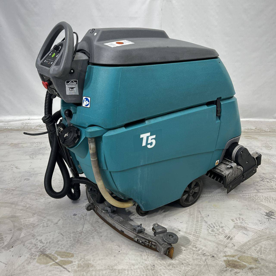 Tennant T5 - Máy chà sàn: hình 2 Tennant T5 - Máy chà sàn: hình 2