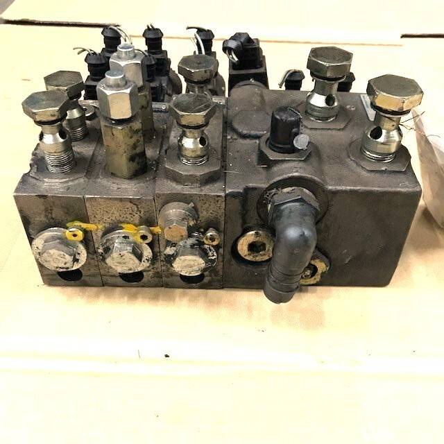 Valve Block for Still R60-30,R60-35, R60-40, R60-45, R60-50 - Van thủy lực cho Thiết bị xử lý vật liệu: hình 3 Valve Block for Still R60-30,R60-35, R60-40, R60-45, R60-50 - Van thủy lực cho Thiết bị xử lý vật liệu: hình 3