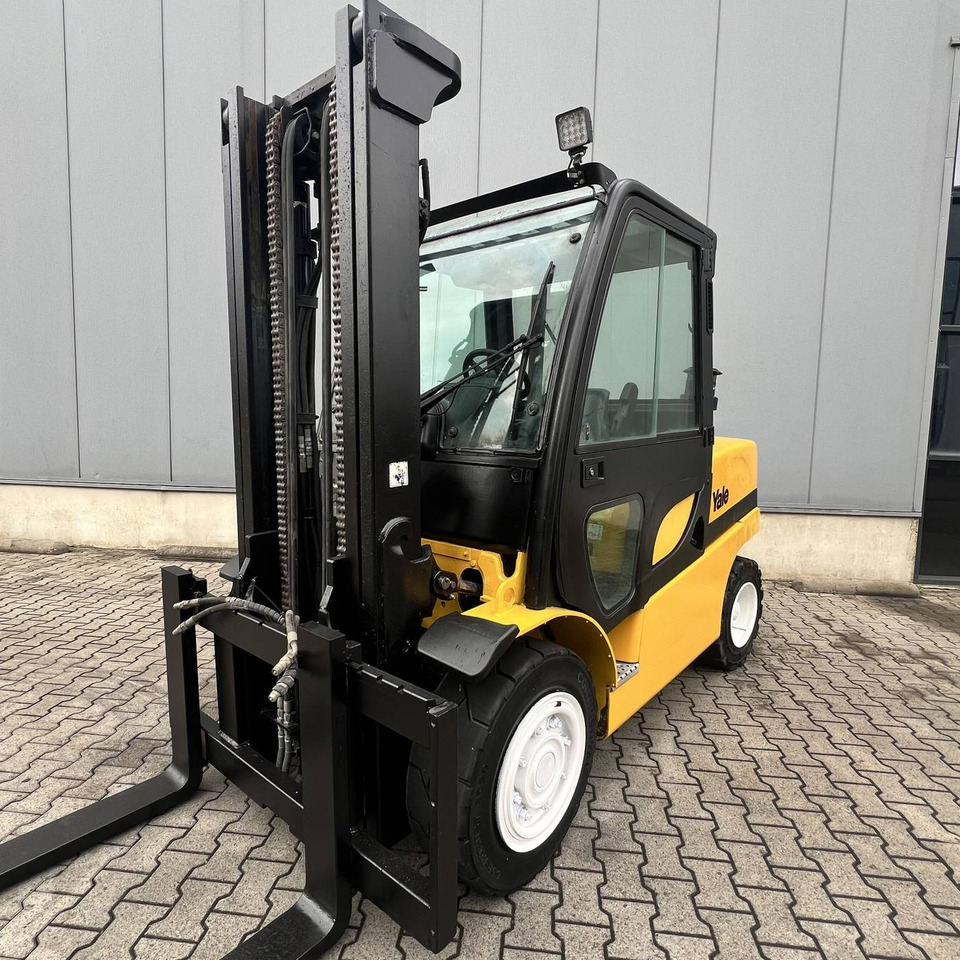 Yale GDP55VX - Xe nâng diesel: hình 1 Yale GDP55VX - Xe nâng diesel: hình 1