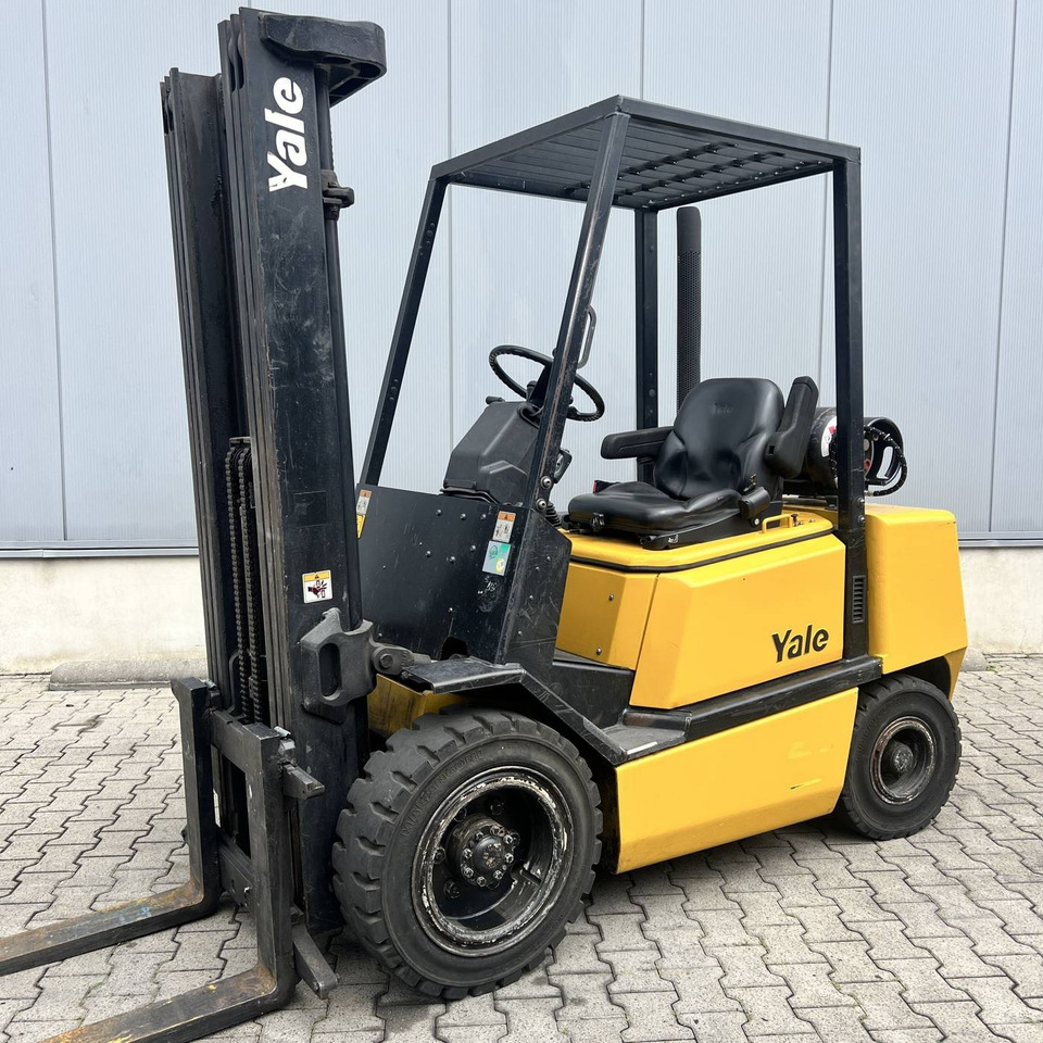 Yale GLP30TF - Xe nâng gas: hình 1 Yale GLP30TF - Xe nâng gas: hình 1