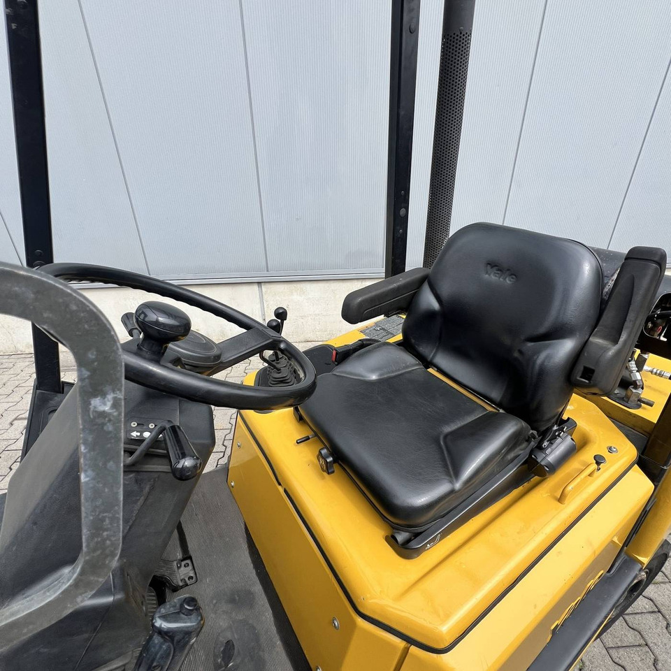 Yale GLP30TF - Xe nâng gas: hình 4 Yale GLP30TF - Xe nâng gas: hình 4