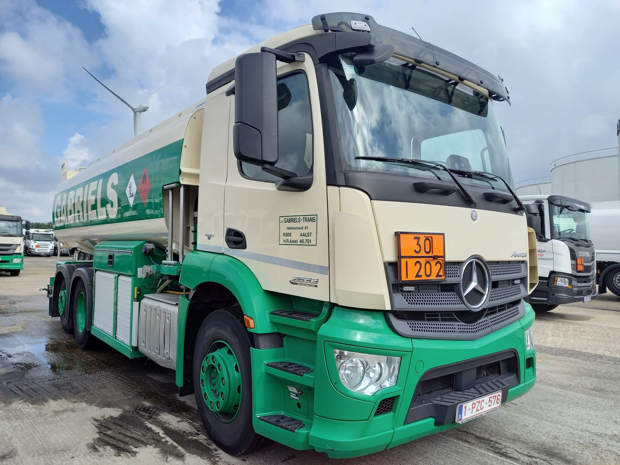 MERCEDES ANTOS - Xe bồn: hình 5 MERCEDES ANTOS - Xe bồn: hình 5