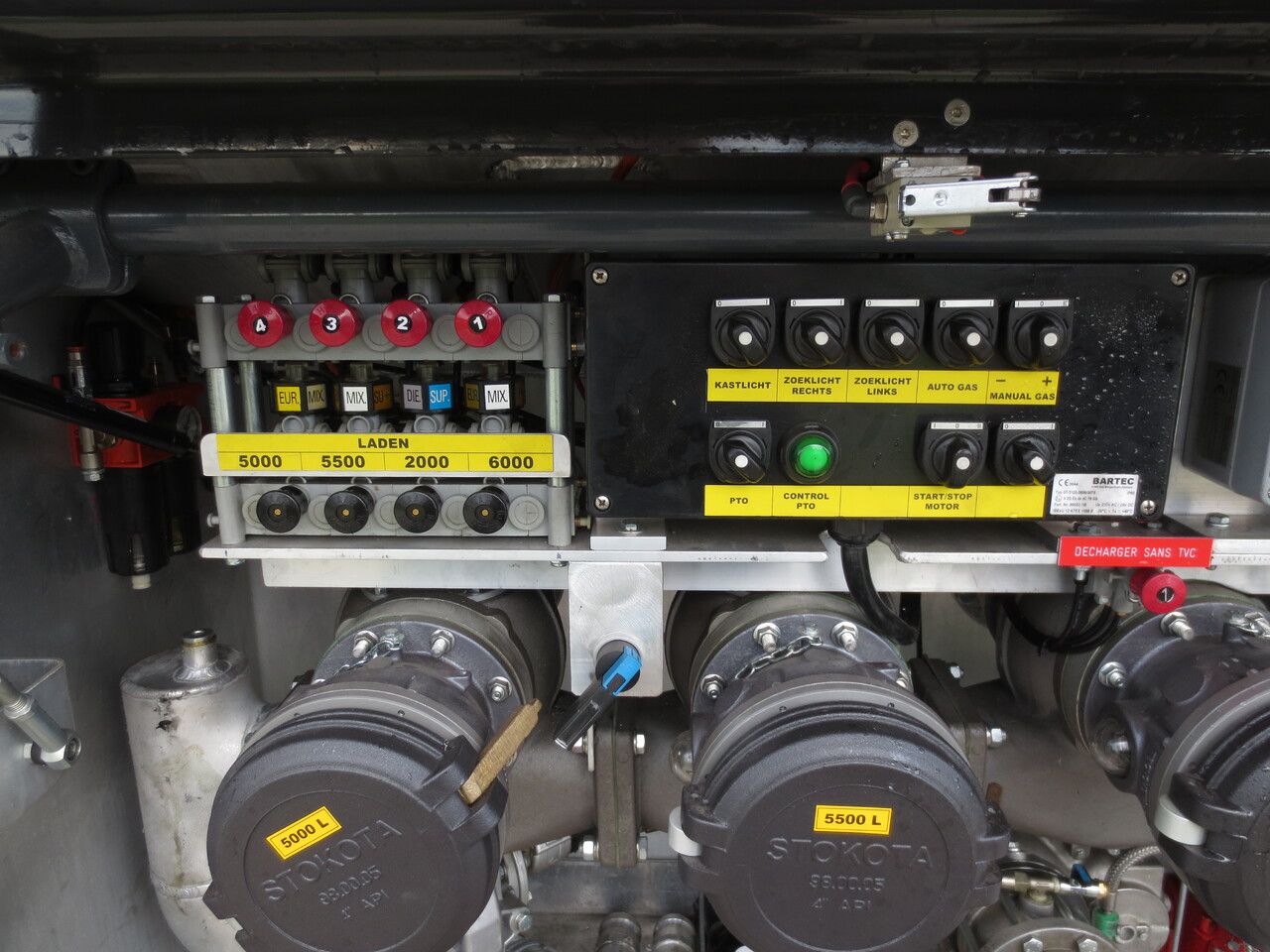 SCANIA G370 - Xe bồn: hình 3 SCANIA G370 - Xe bồn: hình 3