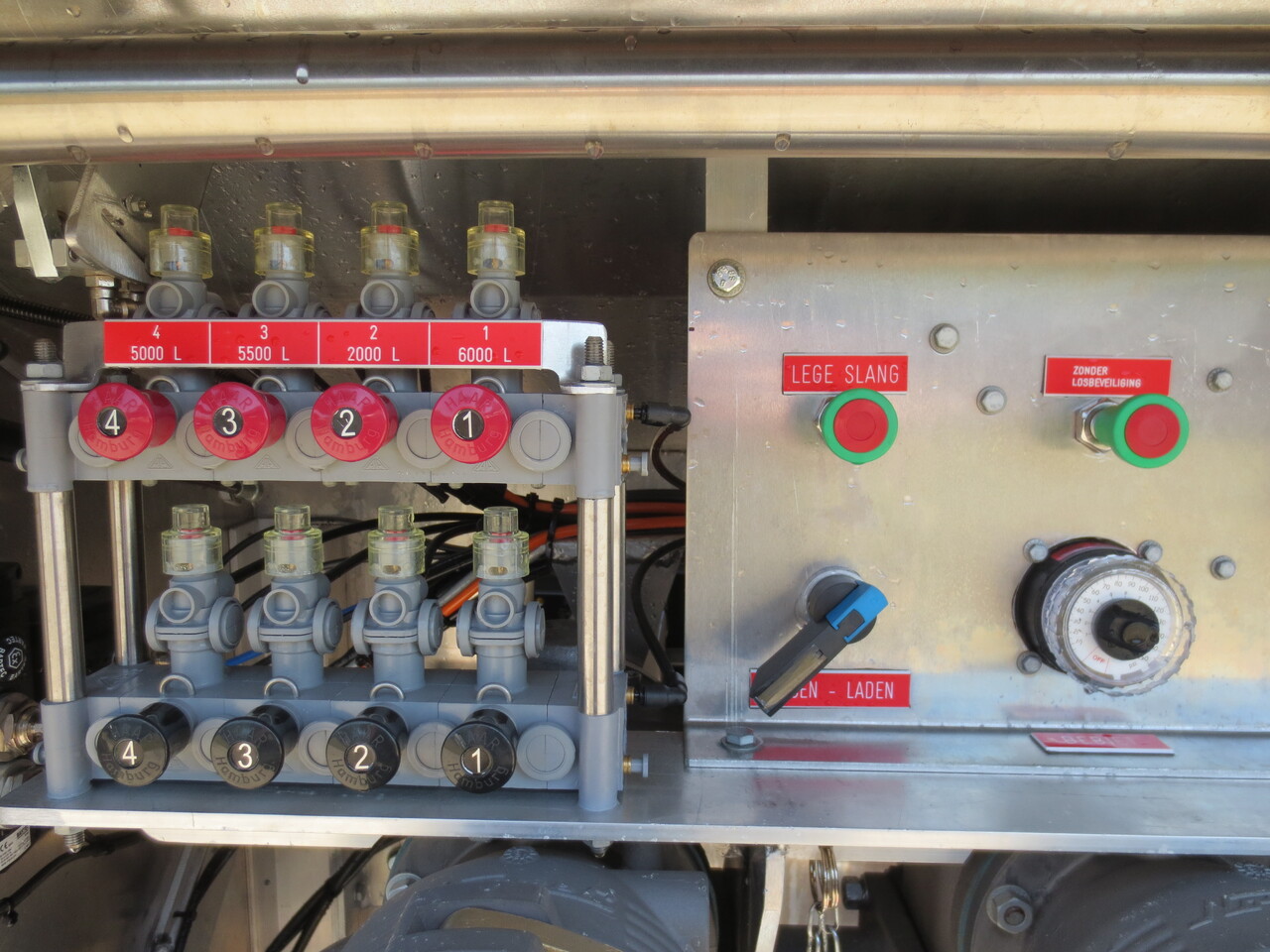 SCANIA G370 - Xe bồn: hình 2 SCANIA G370 - Xe bồn: hình 2