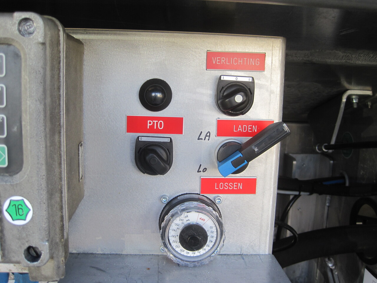 SCANIA G370 - Xe bồn: hình 4 SCANIA G370 - Xe bồn: hình 4