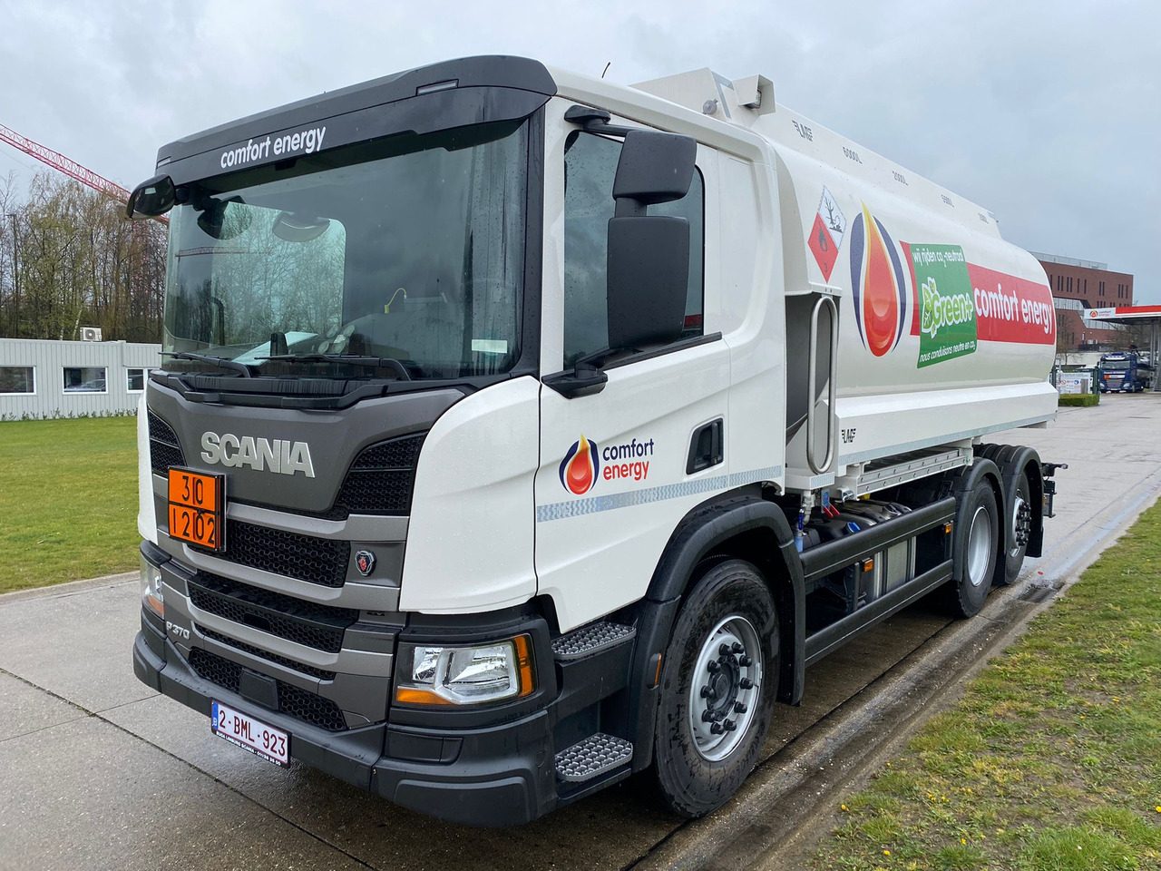 SCANIA P370 - Xe bồn: hình 1 SCANIA P370 - Xe bồn: hình 1