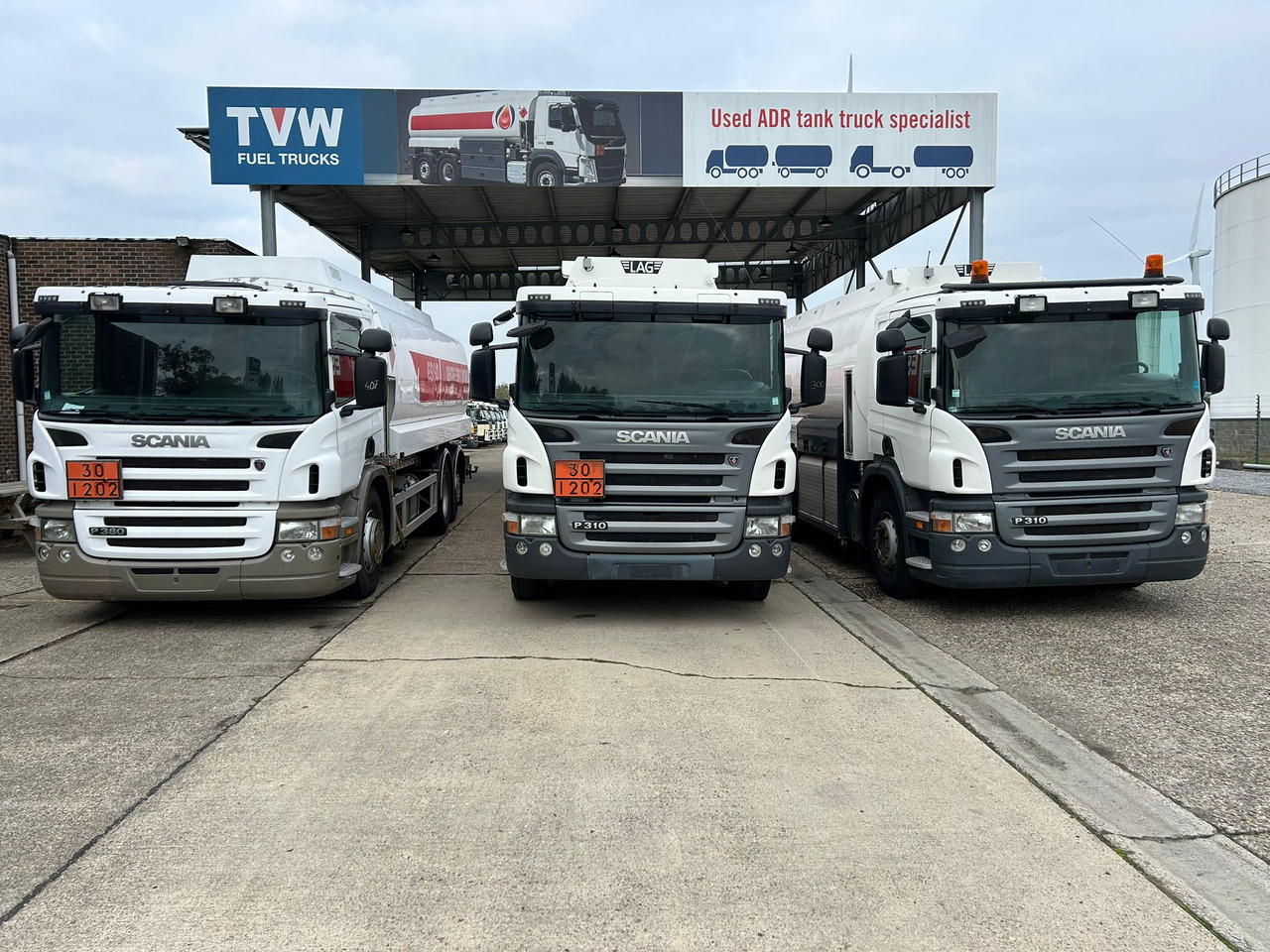 SCANIA PRT, P310, P380 (lot of 3) - Xe bồn: hình 2 SCANIA PRT, P310, P380 (lot of 3) - Xe bồn: hình 2