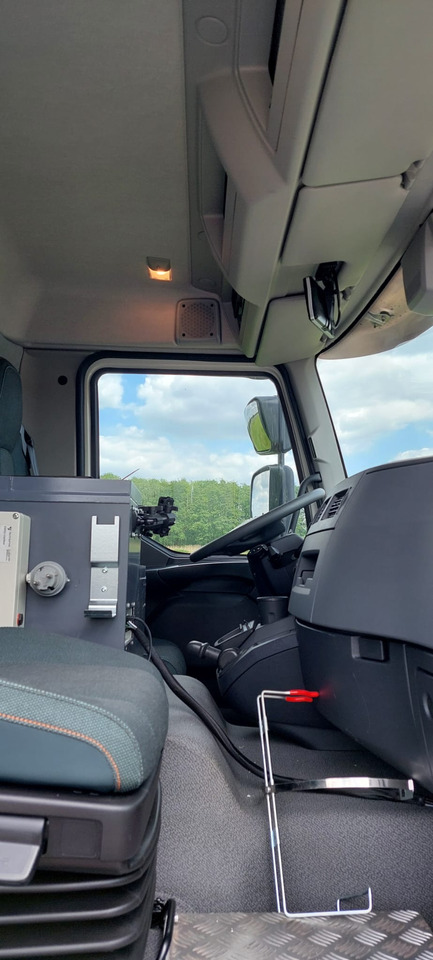 VOLVO FL - Xe bồn: hình 4 VOLVO FL - Xe bồn: hình 4