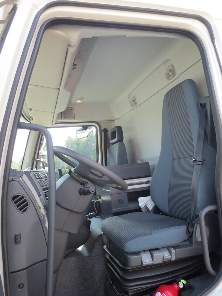 VOLVO FL - Xe bồn: hình 2 VOLVO FL - Xe bồn: hình 2
