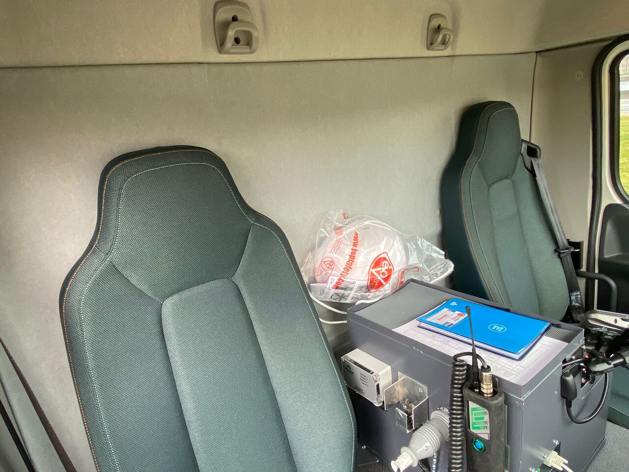 VOLVO FL - Xe bồn: hình 4 VOLVO FL - Xe bồn: hình 4