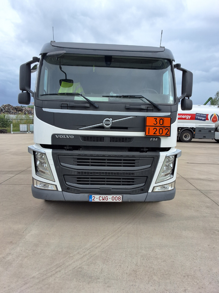 VOLVO FM - Xe bồn: hình 1 VOLVO FM - Xe bồn: hình 1