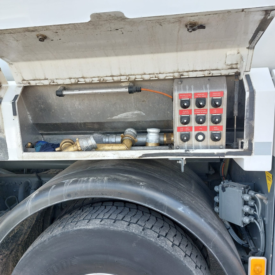 Xe bồn VOLVO FM: hình 11