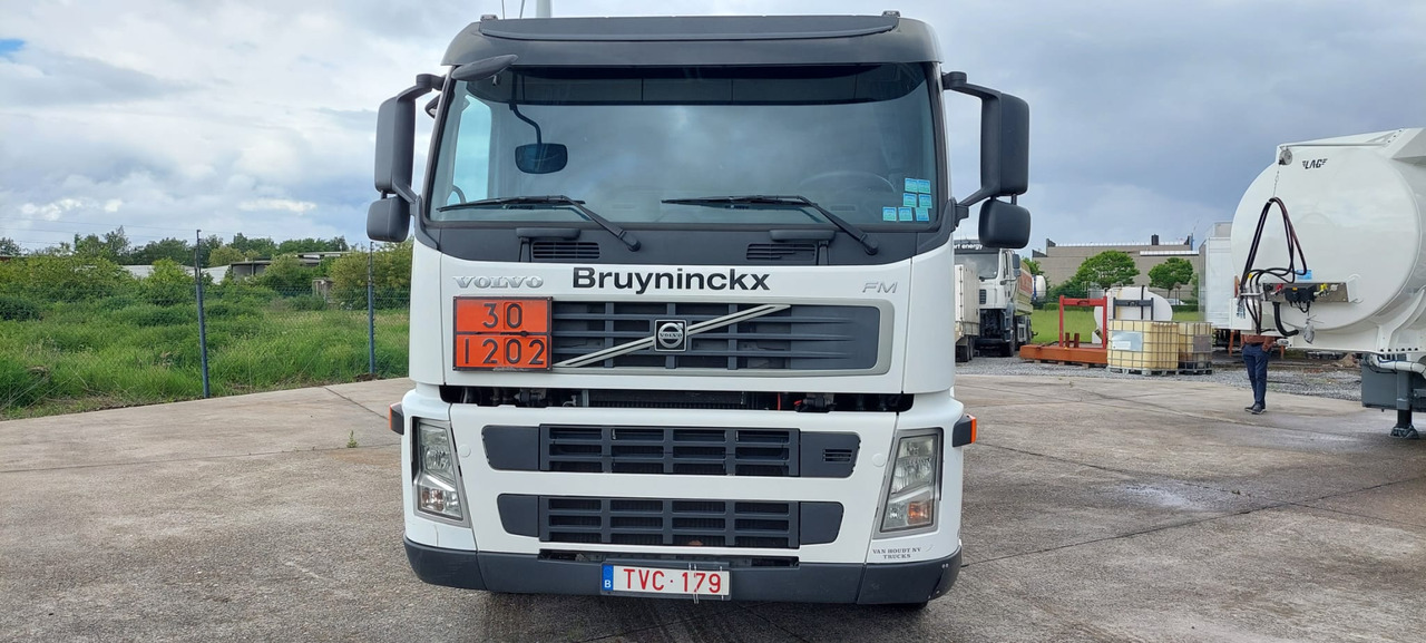 VOLVO FM - Xe bồn: hình 4 VOLVO FM - Xe bồn: hình 4