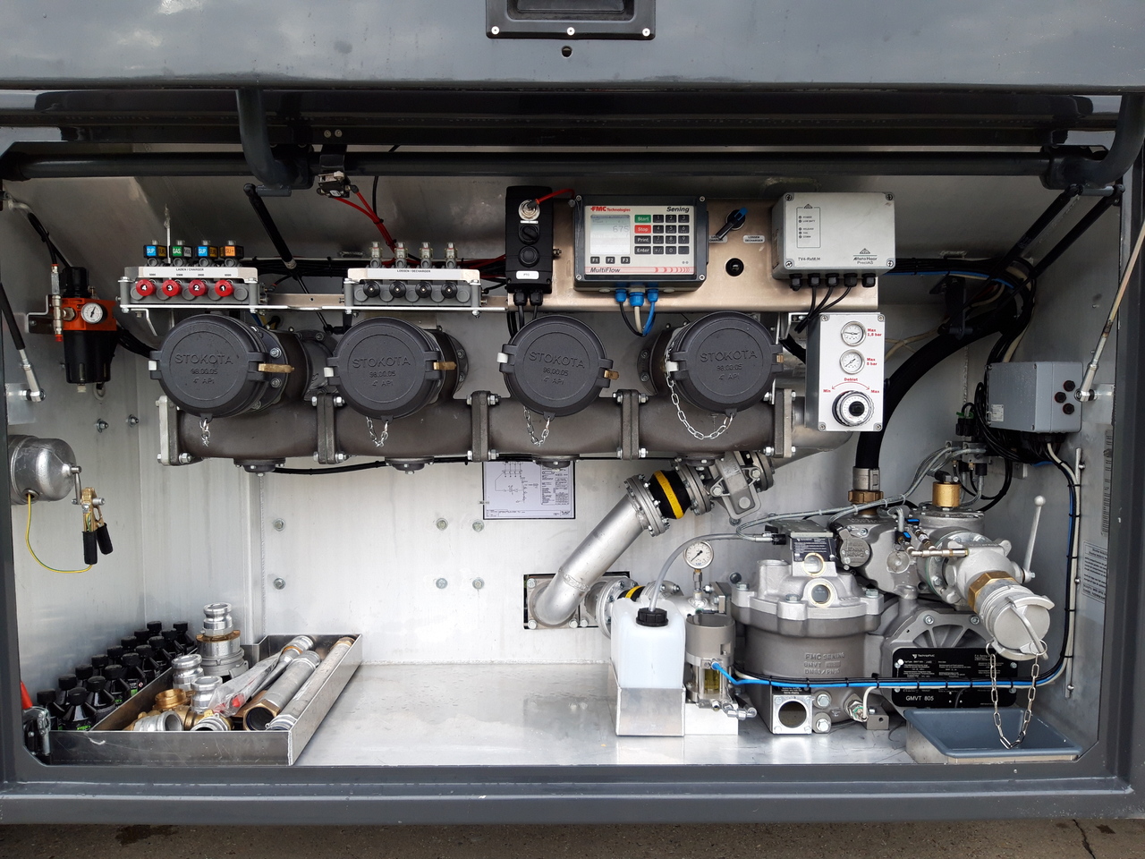 VOLVO FM - Xe bồn: hình 2 VOLVO FM - Xe bồn: hình 2