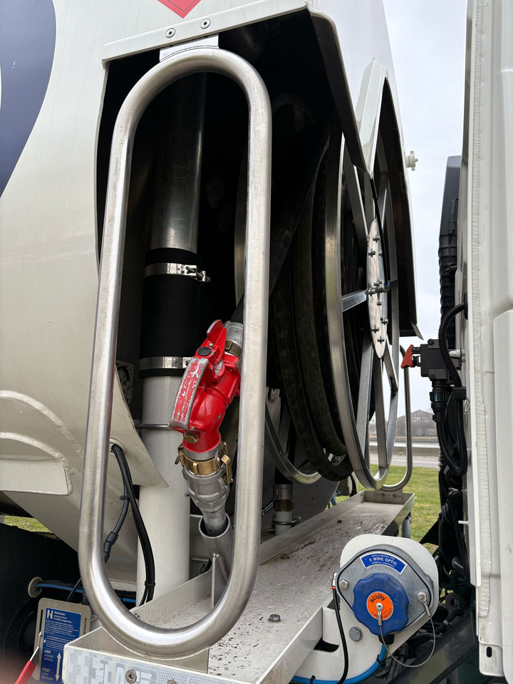 VOLVO FM380 - Xe bồn: hình 2 VOLVO FM380 - Xe bồn: hình 2