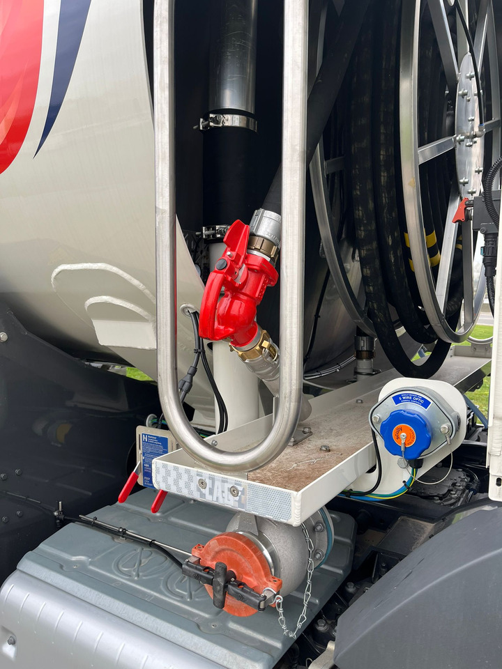 VOLVO FM380 - Xe bồn: hình 2 VOLVO FM380 - Xe bồn: hình 2