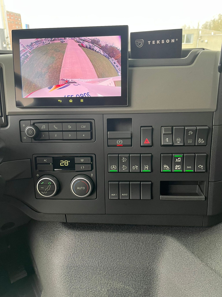 VOLVO FM380 - Xe bồn: hình 4 VOLVO FM380 - Xe bồn: hình 4