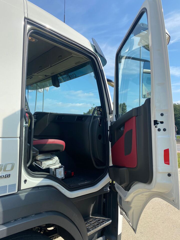 VOLVO FM430HP - Xe bồn: hình 5 VOLVO FM430HP - Xe bồn: hình 5