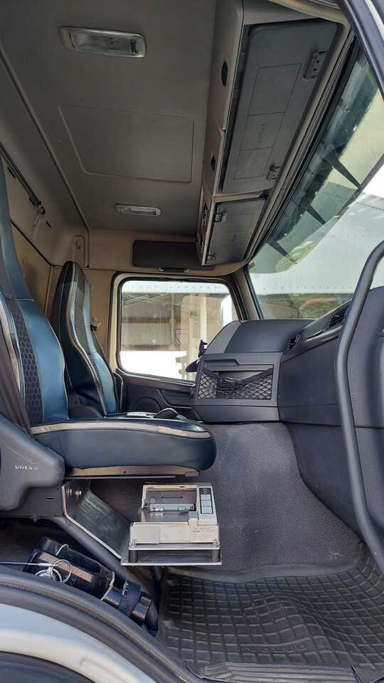 Volvo FMFH - Xe bồn: hình 4 Volvo FMFH - Xe bồn: hình 4