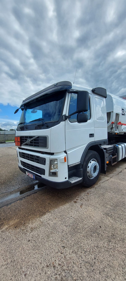 VOLVO FM - Xe đầu kéo: hình 1 VOLVO FM - Xe đầu kéo: hình 1