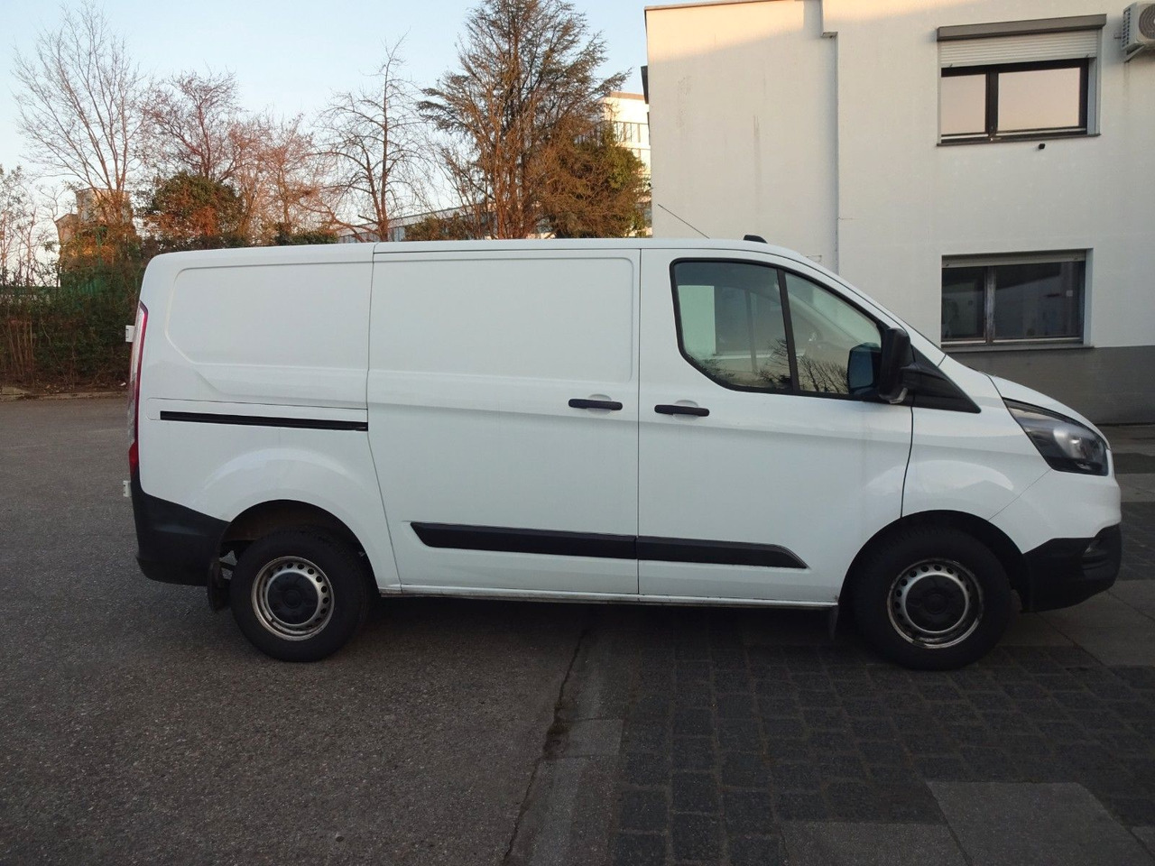 Ford Transit Custom Kasten 280 L1H1, PDC - Xe van chở hàng: hình 4 Ford Transit Custom Kasten 280 L1H1, PDC - Xe van chở hàng: hình 4