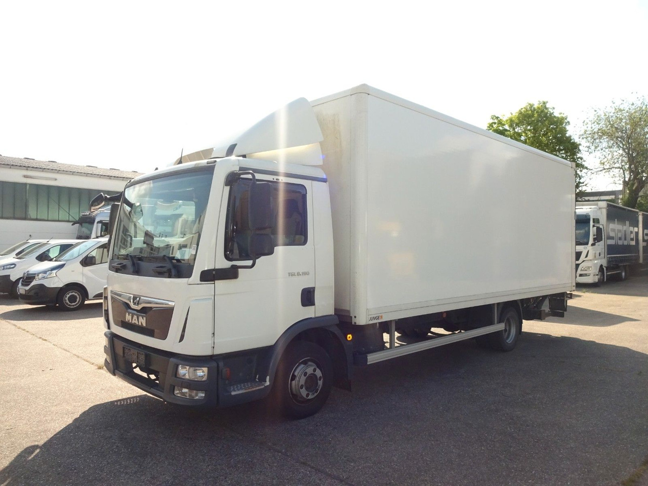 MAN TGL 8.190, LBW, Luft, Tempomat, Standheizung - Xe tải nhỏ thùng kín: hình 2 MAN TGL 8.190, LBW, Luft, Tempomat, Standheizung - Xe tải nhỏ thùng kín: hình 2