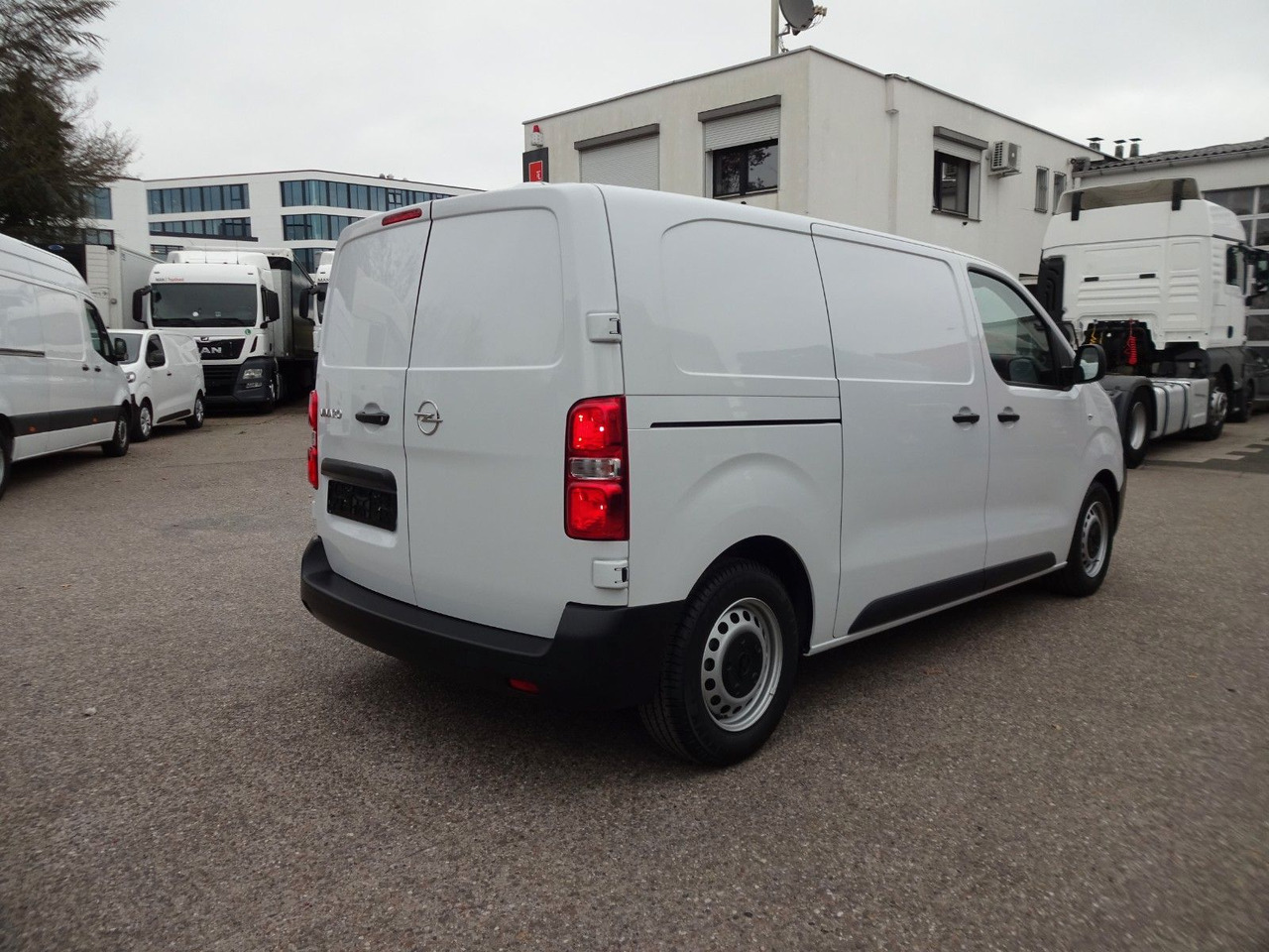 Opel 50 x Vivaro Kasten, L1H1, Klima, Kamera, PDC - Xe van nhỏ gọn: hình 5 Opel 50 x Vivaro Kasten, L1H1, Klima, Kamera, PDC - Xe van nhỏ gọn: hình 5