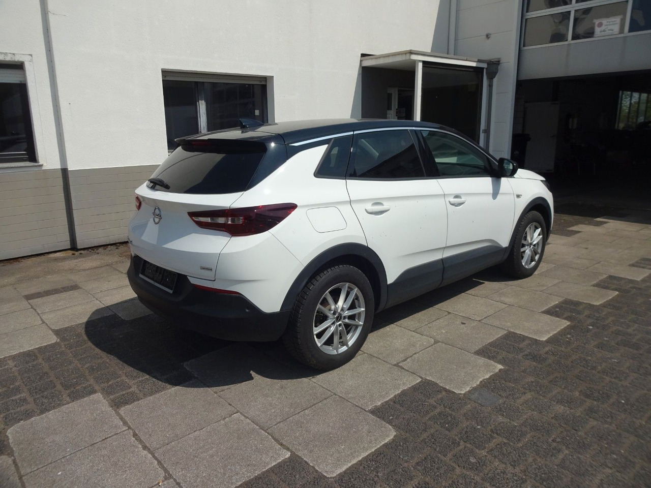 Opel Grandland (X) - SUV: hình 4 Opel Grandland (X) - SUV: hình 4