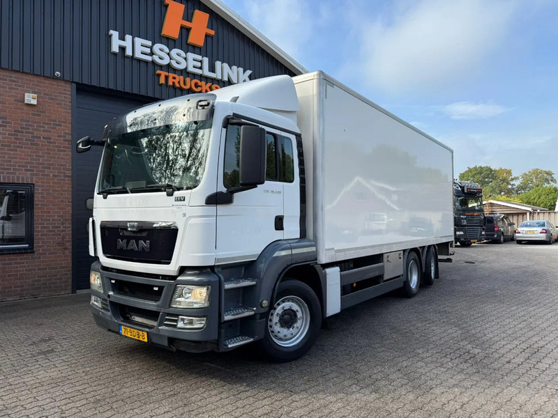 MAN TGS 26.320 Koffer Stuuras AHK 3.000KG LBW 353.980KM! NL Truck APK/TUV 11-03-2026 - Xe tải hộp: hình 1 MAN TGS 26.320 Koffer Stuuras AHK 3.000KG LBW 353.980KM! NL Truck APK/TUV 11-03-2026 - Xe tải hộp: hình 1
