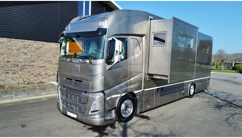 Volvo Motorhome Pop-out - Garage - 4.780KM - New condition FH 540 - Xe cắm trại: hình 2 Volvo Motorhome Pop-out - Garage - 4.780KM - New condition FH 540 - Xe cắm trại: hình 2