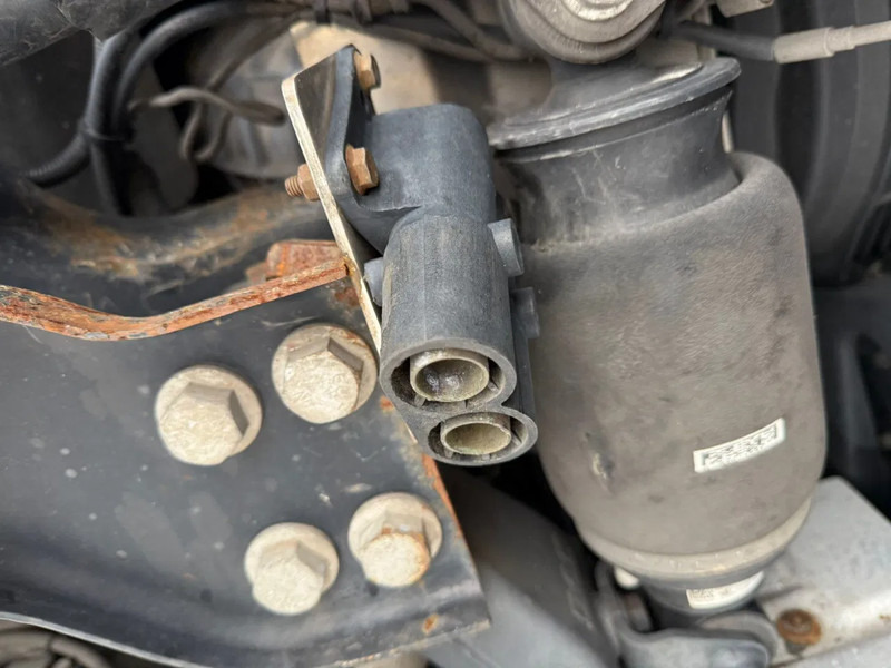 Xe đầu kéo DAF XF 450 SSC Super Space LED Standairco Leer NL Truck APK 01-2026: hình 17 Xe đầu kéo DAF XF 450 SSC Super Space LED Standairco Leer NL Truck APK 01-2026: hình 17