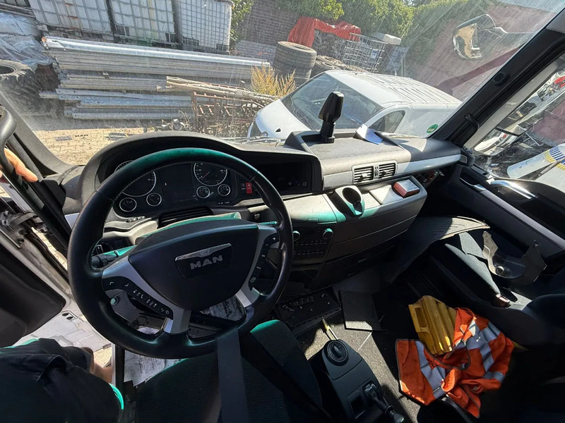 MAN TGX 18.440 XXL NO Gearbox & NO Engine, complete brief - Xe đầu kéo: hình 5 MAN TGX 18.440 XXL NO Gearbox & NO Engine, complete brief - Xe đầu kéo: hình 5