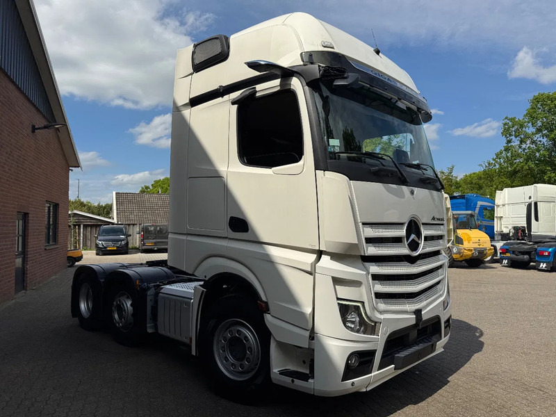 Mercedes-Benz Actros 2545 6X2 Gigaspace Gestuurde voorloopas NL Truck 327.240KM - Xe đầu kéo: hình 2 Mercedes-Benz Actros 2545 6X2 Gigaspace Gestuurde voorloopas NL Truck 327.240KM - Xe đầu kéo: hình 2