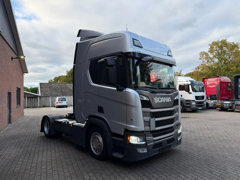 Scania R450 NGS 4X2EB Lowliner Retarder Standairco German truck Smarttacho 2 - Xe đầu kéo: hình 2 Scania R450 NGS 4X2EB Lowliner Retarder Standairco German truck Smarttacho 2 - Xe đầu kéo: hình 2