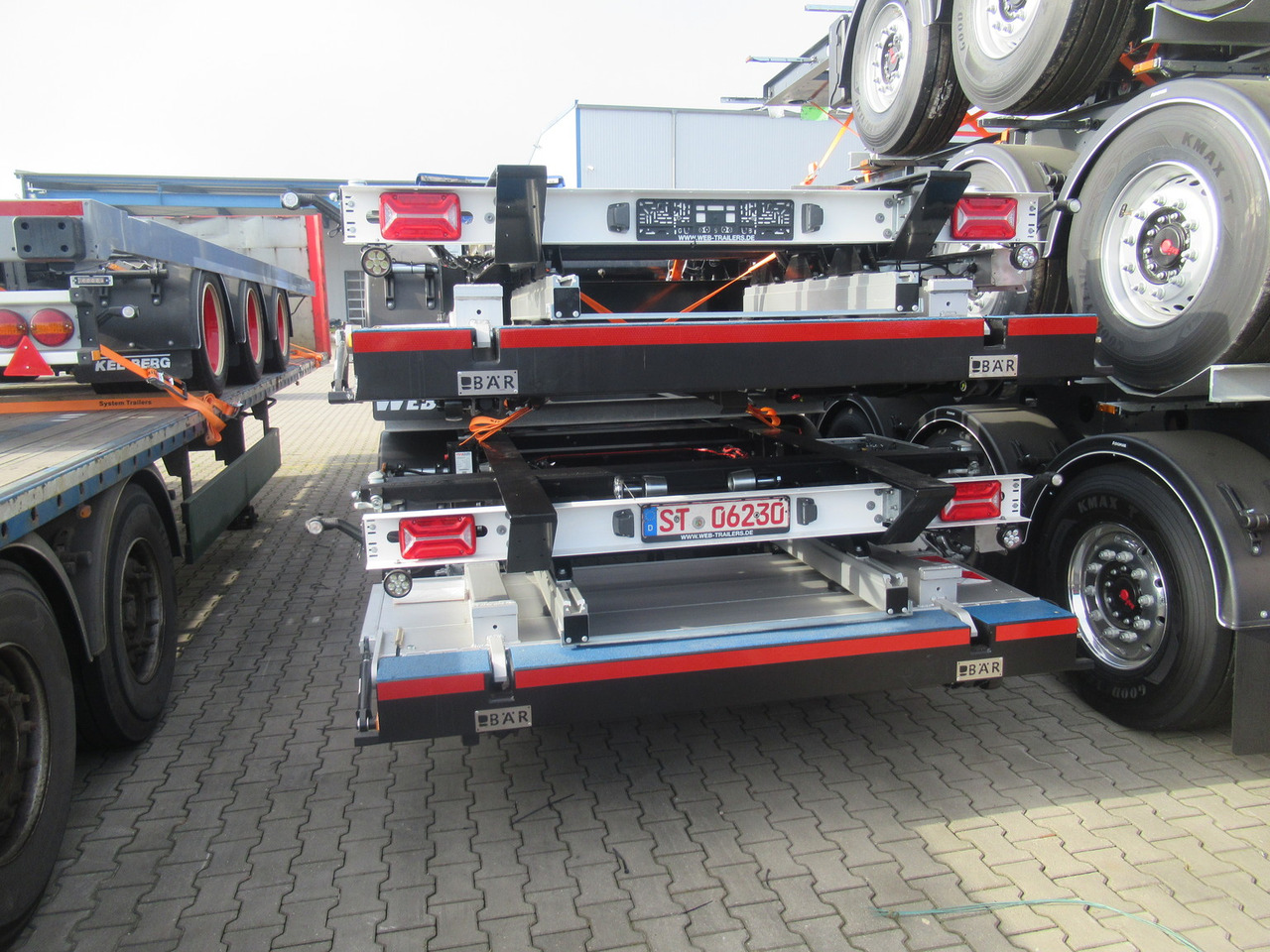 System Trailers BDF-System, Standard ohne Zulassung, mit Ladebordwand - Rơ moóc hộp kín: hình 3 System Trailers BDF-System, Standard ohne Zulassung, mit Ladebordwand - Rơ moóc hộp kín: hình 3