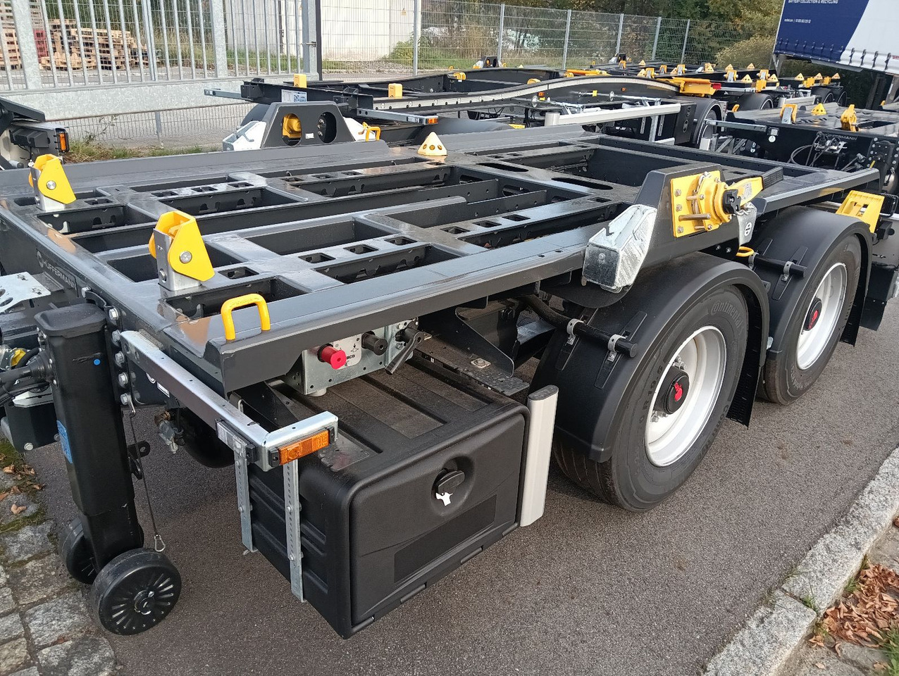 Hüffermann 2-A-MINI-CARRIER SAFETYFIX VERZINKT NEU TOP-PREI - Rơ moóc thùng chứa: hình 1 Hüffermann 2-A-MINI-CARRIER SAFETYFIX VERZINKT NEU TOP-PREI - Rơ moóc thùng chứa: hình 1